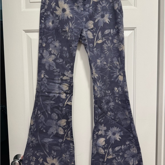 We The Free Denim - Free People We The Free Floral Blue Flare Jean Jegging